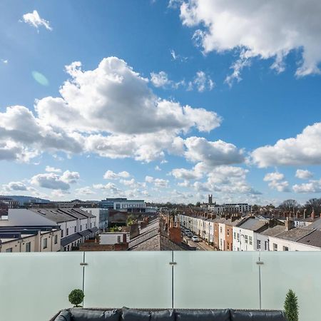 The Burton Penthouse By Fortuna Property Cheltenham Zewnętrze zdjęcie