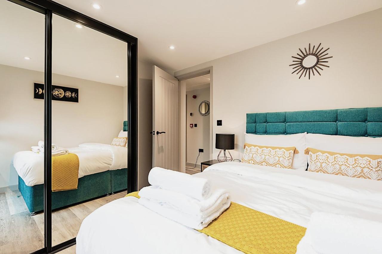 The Burton Penthouse By Fortuna Property Cheltenham Zewnętrze zdjęcie