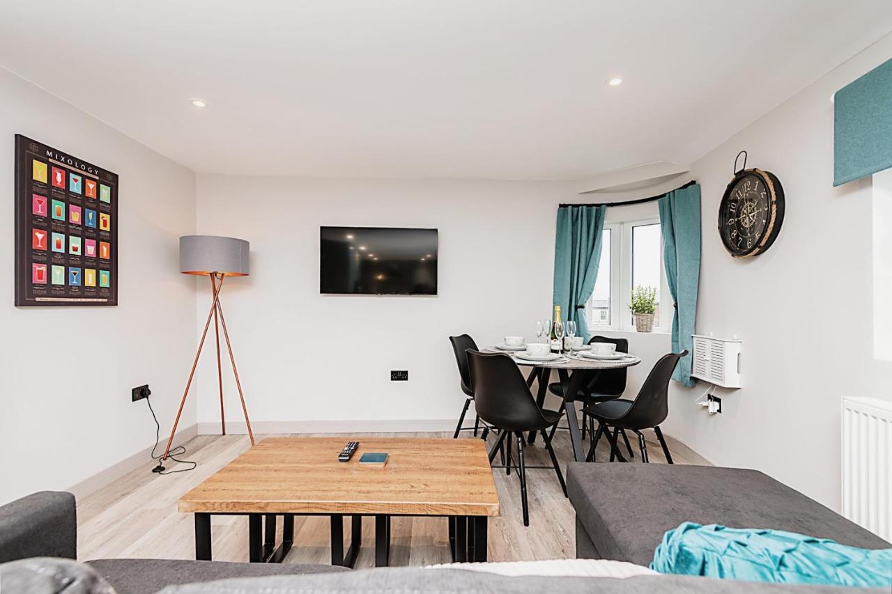 The Burton Penthouse By Fortuna Property Cheltenham Zewnętrze zdjęcie
