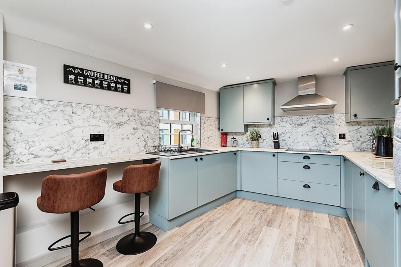 The Burton Penthouse By Fortuna Property Cheltenham Zewnętrze zdjęcie