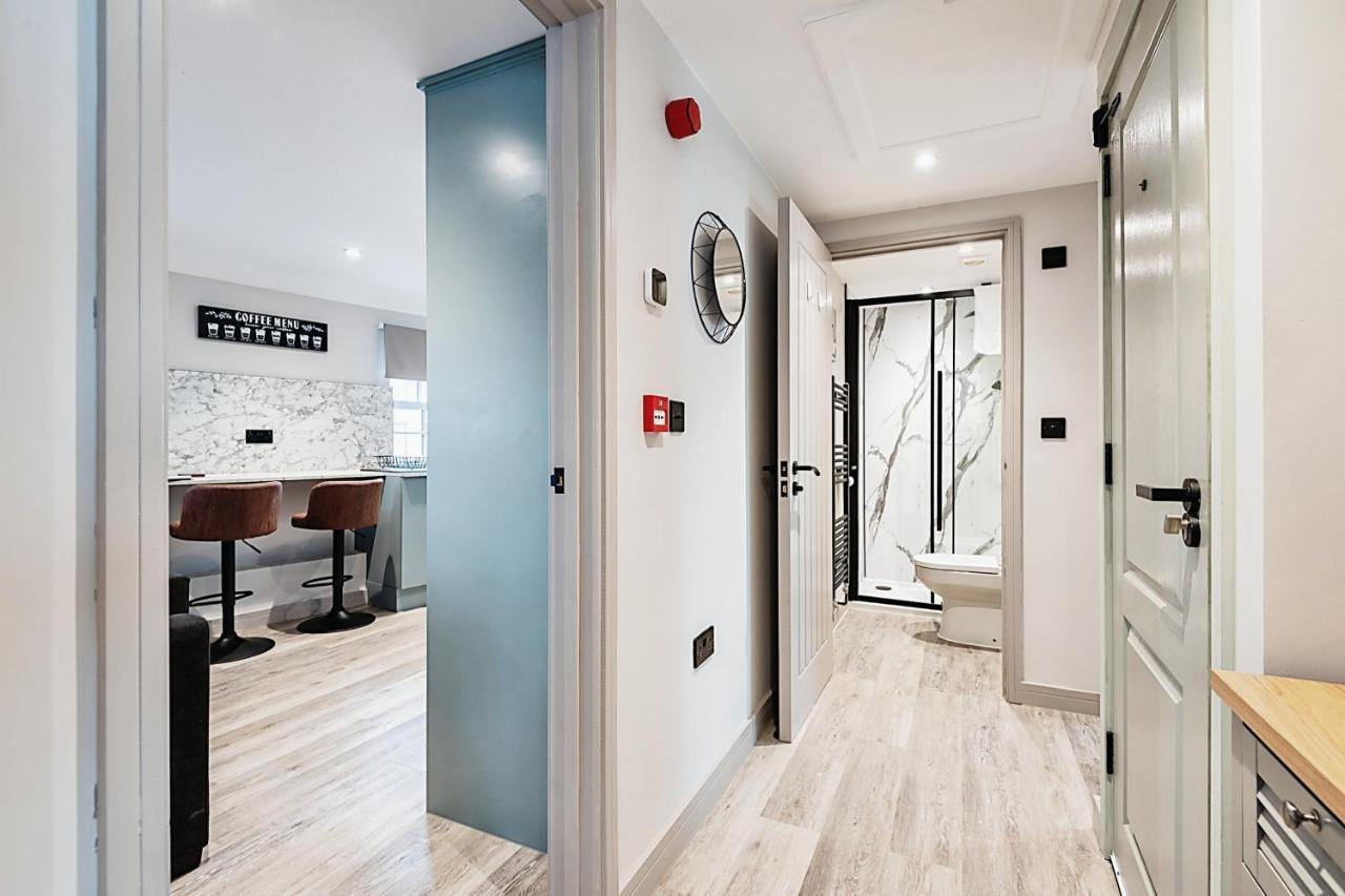 The Burton Penthouse By Fortuna Property Cheltenham Zewnętrze zdjęcie